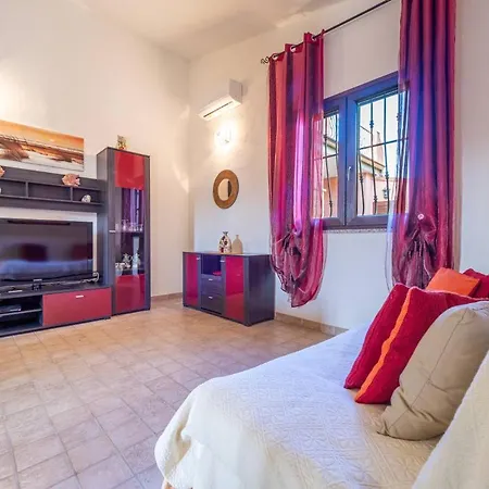 Domus Villetta Holiday home *